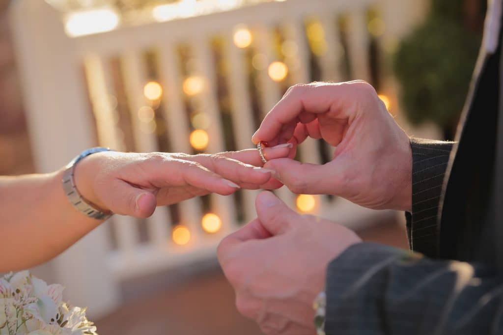 Veremos que diferencias existen entre pareja de hecho y matrimonio en la comunidad autónoma de Cataluña